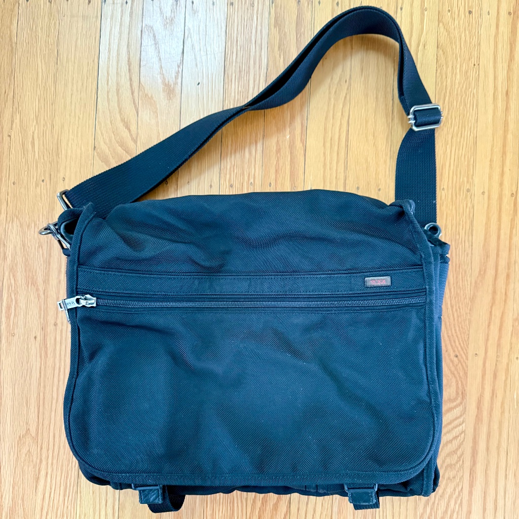 Tumi Messanger Bag